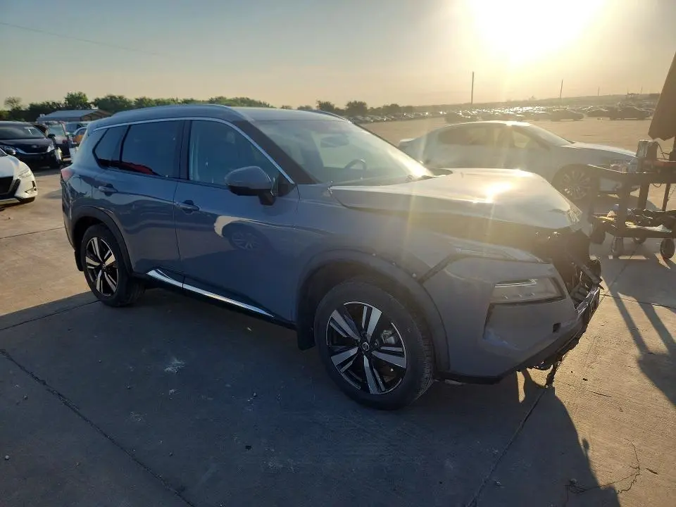 2021 NISSAN ROGUE SL  