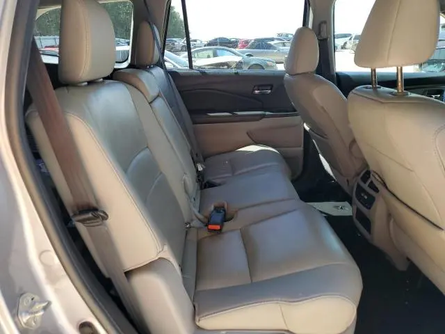 2021 HONDA PILOT SE  