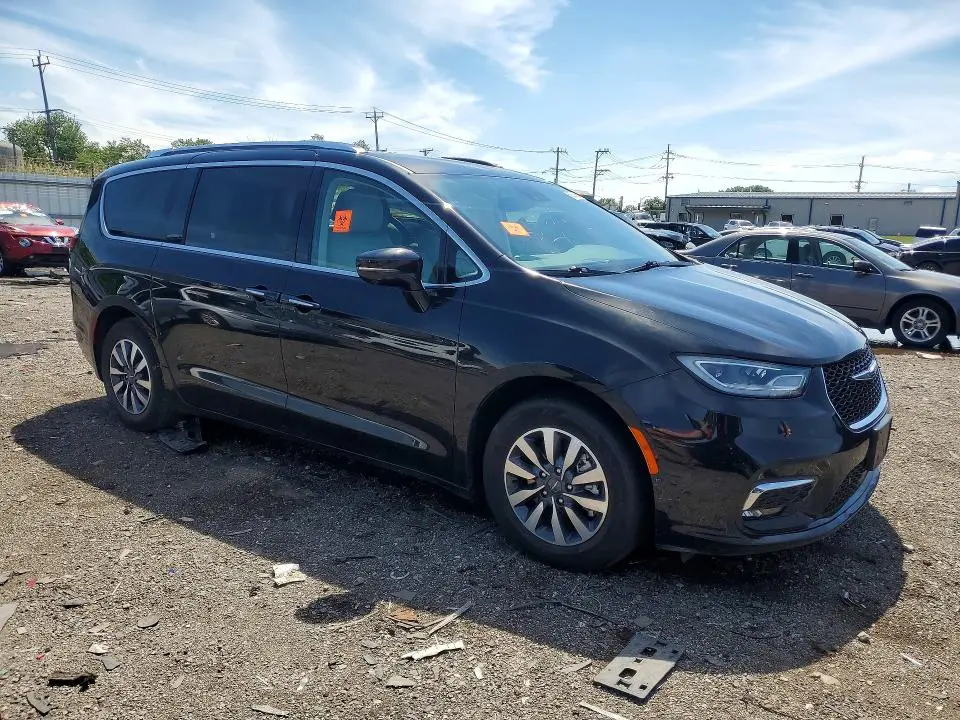 2021 CHRYSLER PACIFICA HYBRID TOURING L  