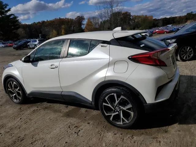 2019 TOYOTA C-HR XLE  