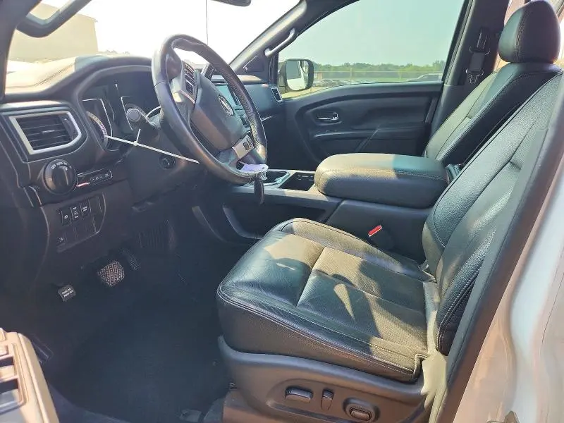 2018 NISSAN TITAN SL  