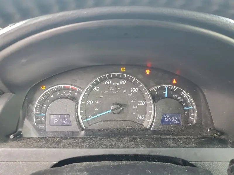 2014 TOYOTA CAMRY SE  