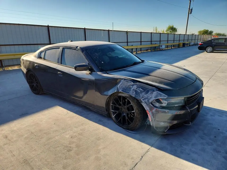 2015 DODGE CHARGER SXT  