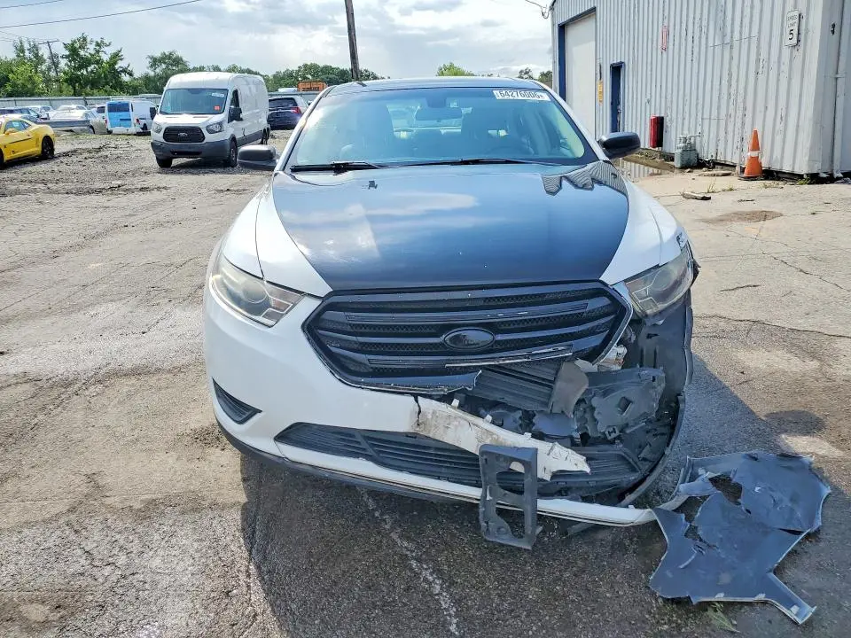 2013 FORD TAURUS SE  