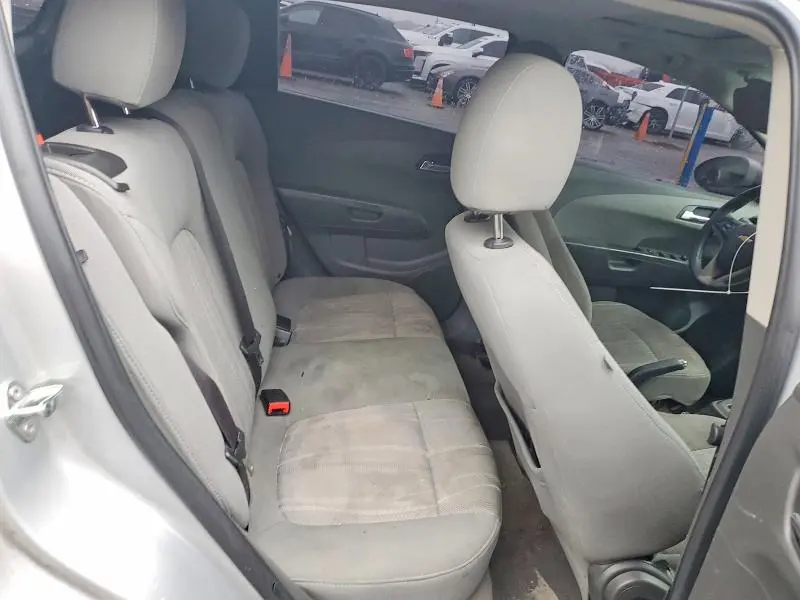 2015 CHEVROLET SONIC LT  