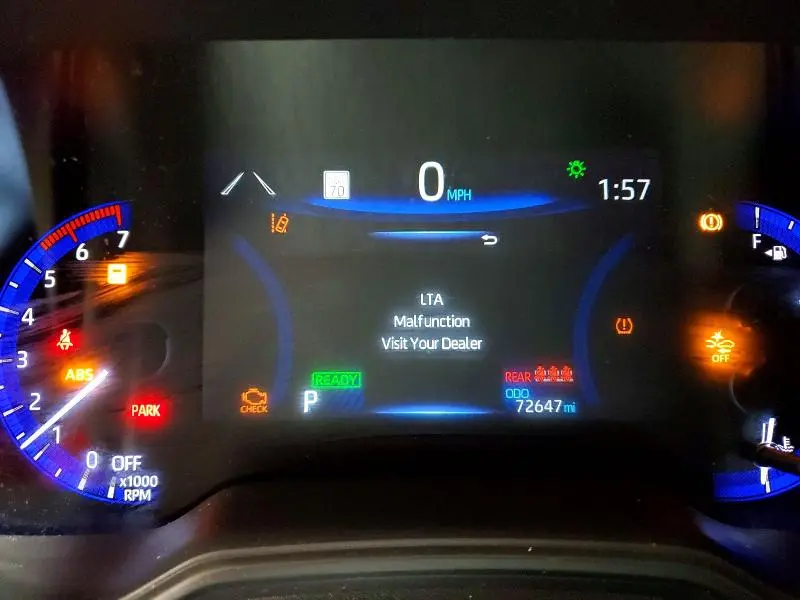 2021 TOYOTA COROLLA LE  