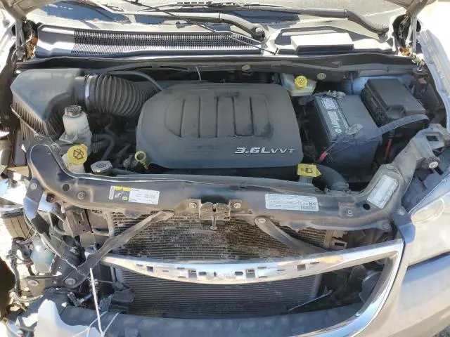 2013 CHRYSLER TOWN & COUNTRY TOURING L  