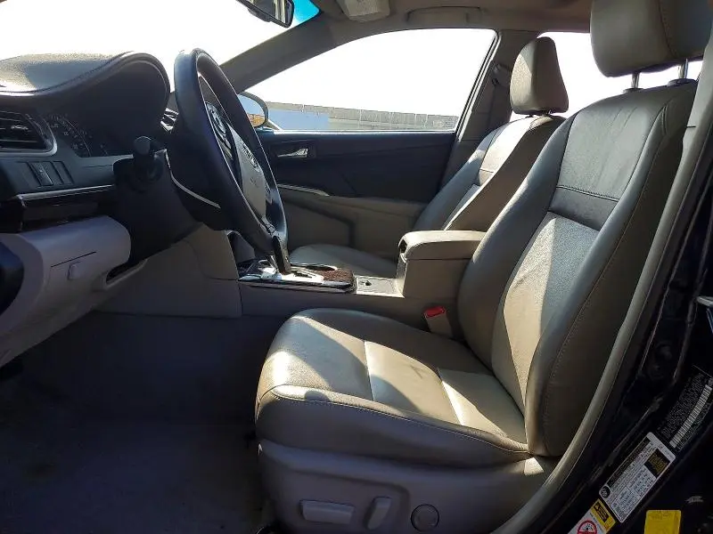 2014 TOYOTA CAMRY XLE  