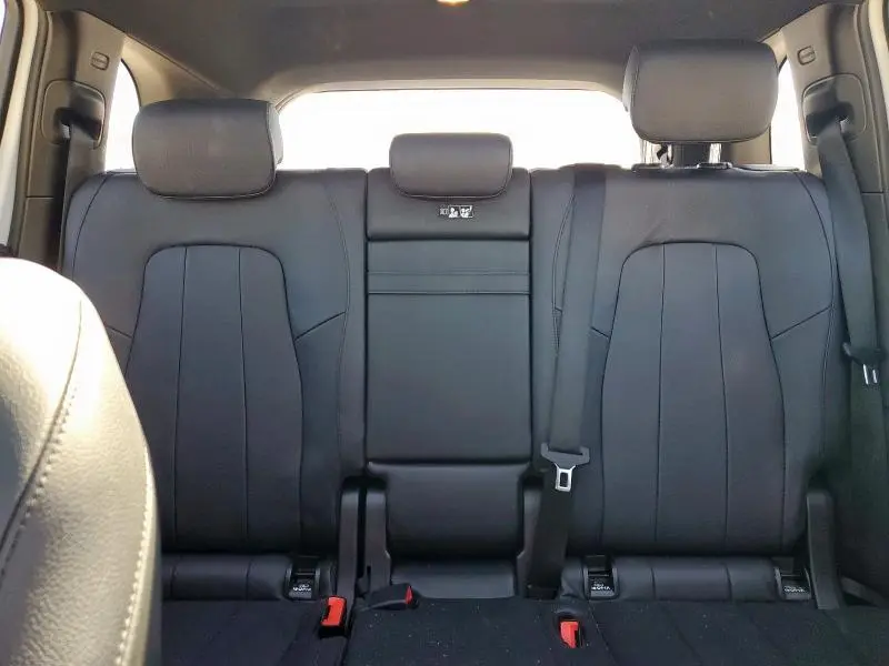 2020 MERCEDES-BENZ GLB 250  