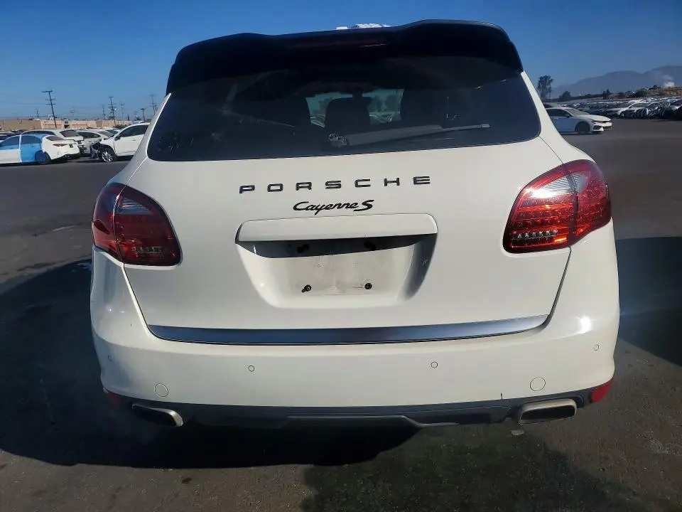 2011 PORSCHE CAYENNE S  