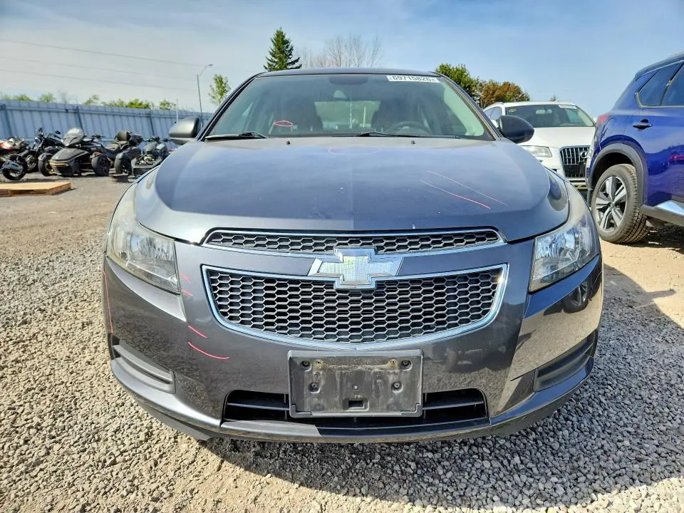 2013 CHEVROLET CRUZE LS  