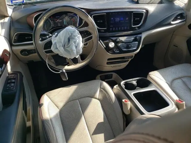 2017 CHRYSLER PACIFICA LIMITED  