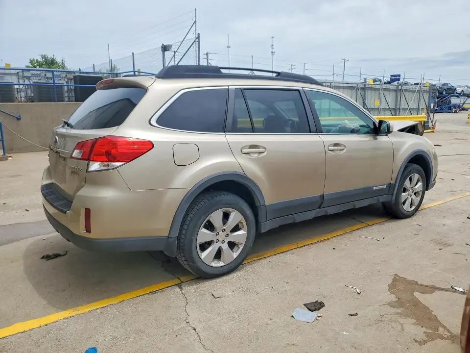 2010 SUBARU OUTBACK 2.5I PREMIUM  