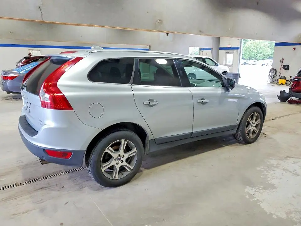 2013 VOLVO XC60 T6  