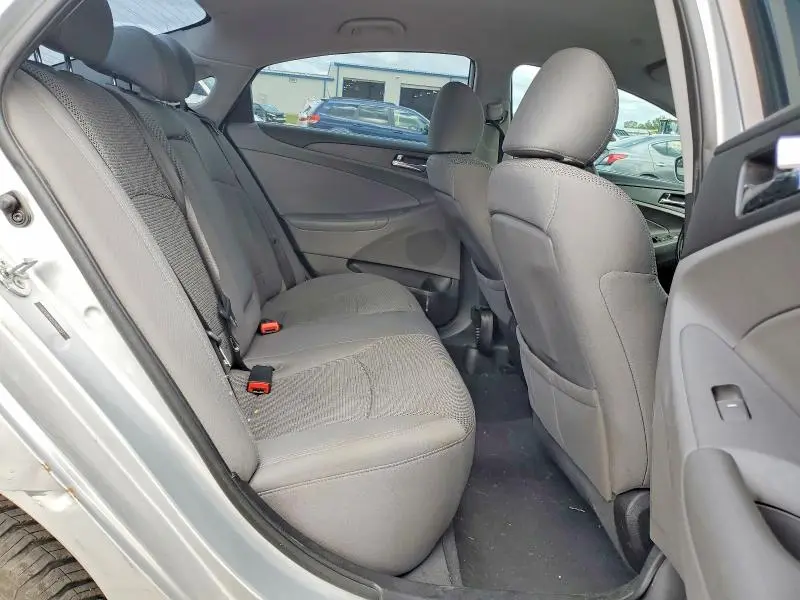 2012 HYUNDAI SONATA GLS  