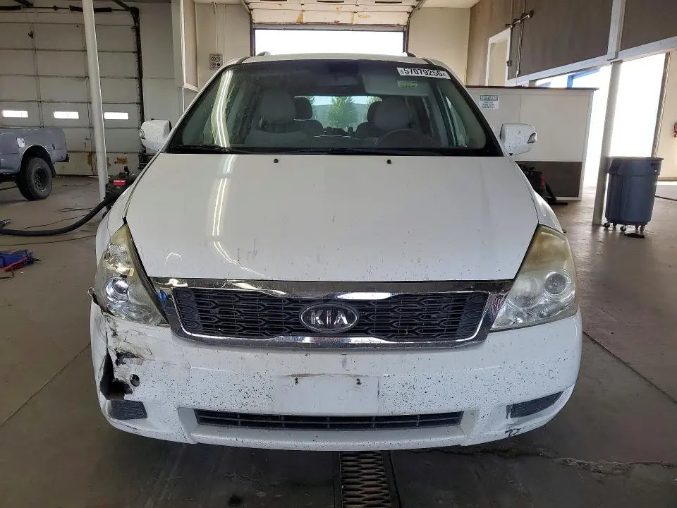 2012 KIA SEDONA LX  
