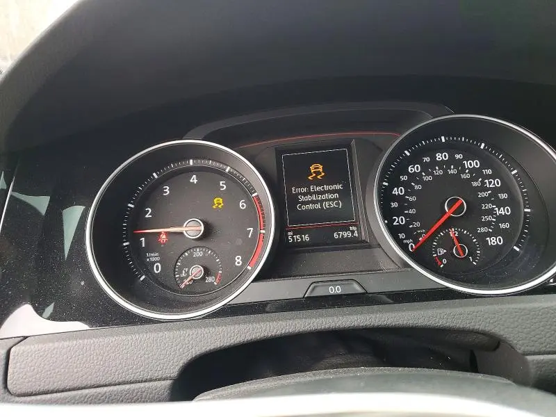 2021 VOLKSWAGEN GTI S  