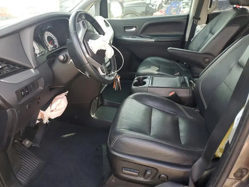 2019 TOYOTA SIENNA SE 7-PASSENGER  