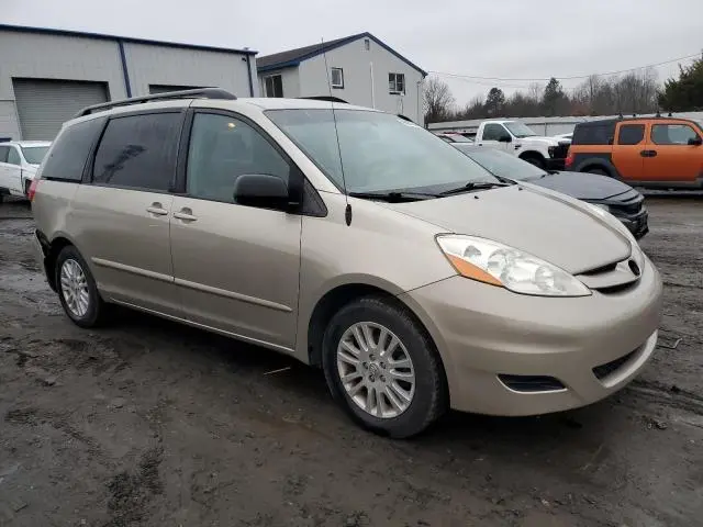 2010 TOYOTA SIENNA CE