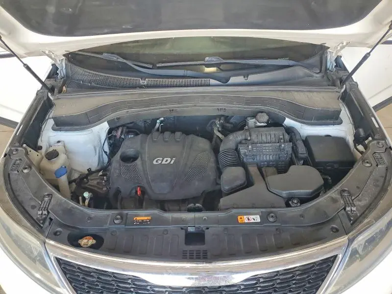 2015 KIA SORENTO LX  