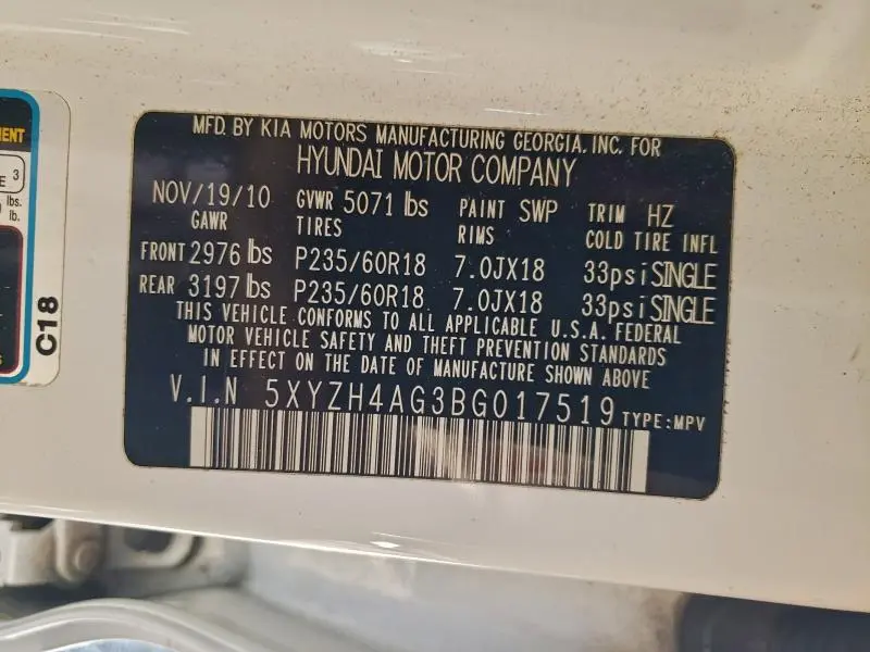 2011 HYUNDAI SANTA FE SE  