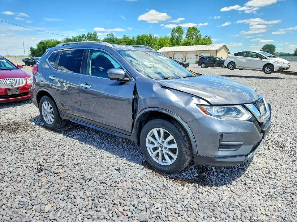 2017 NISSAN ROGUE SV  
