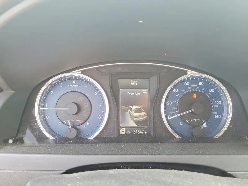 2017 TOYOTA CAMRY XLE V6  