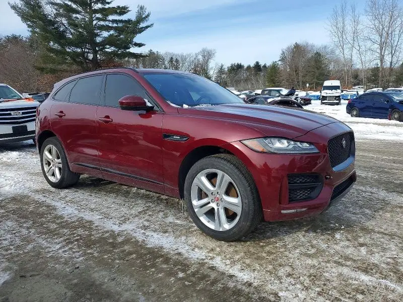 2017 JAGUAR F-PACE R - SPORT  