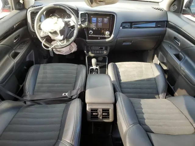 2020 MITSUBISHI OUTLANDER SE  