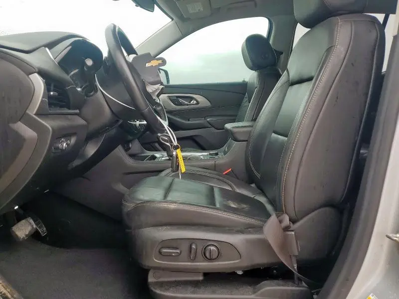 2021 CHEVROLET TRAVERSE LT  
