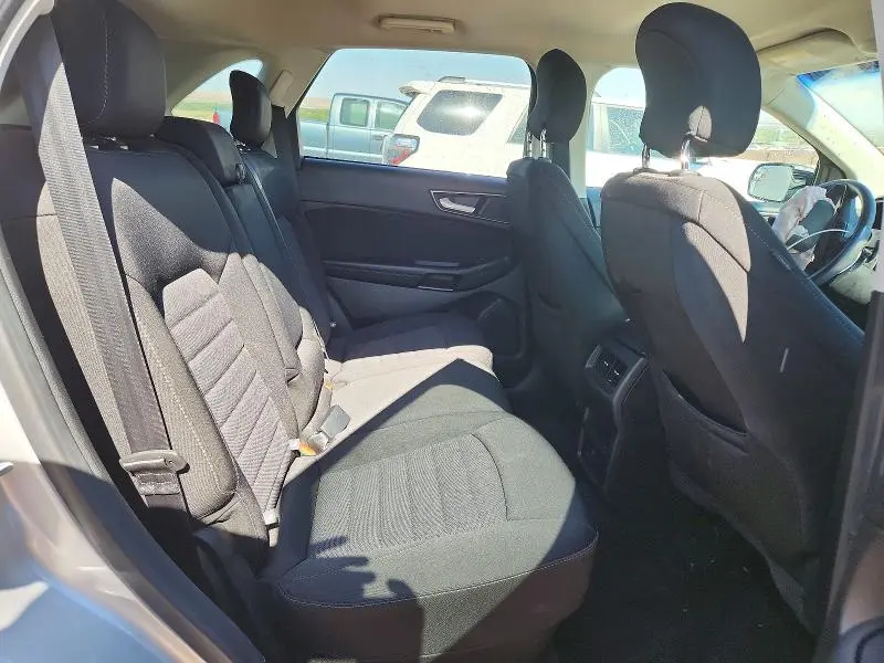 2018 FORD EDGE SE  
