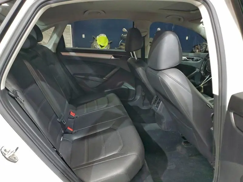 2019 VOLKSWAGEN PASSAT WOLFSBURG  