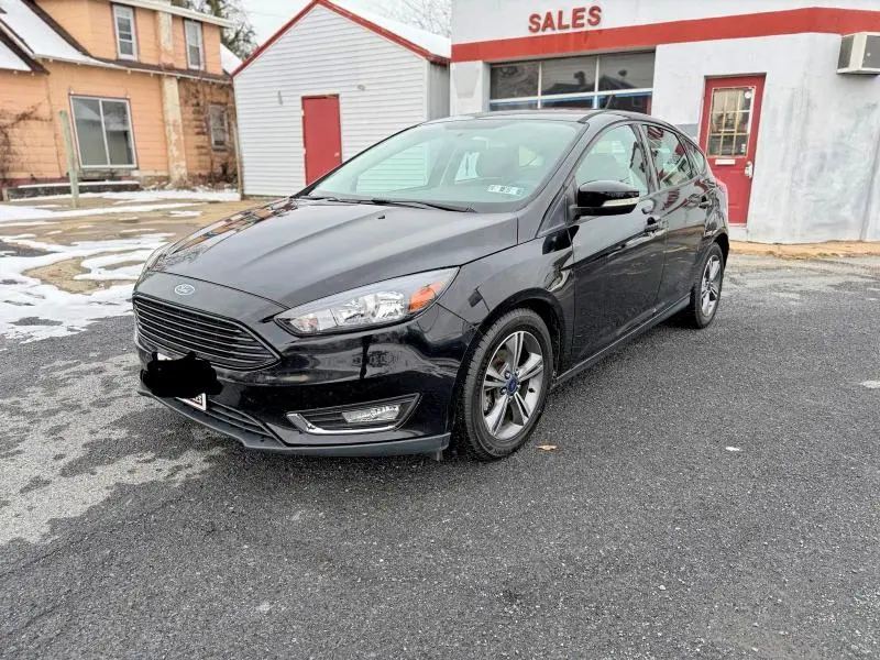 2016 FORD FOCUS SE  