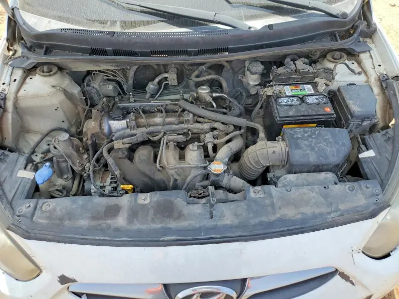 2012 HYUNDAI ACCENT GLS  