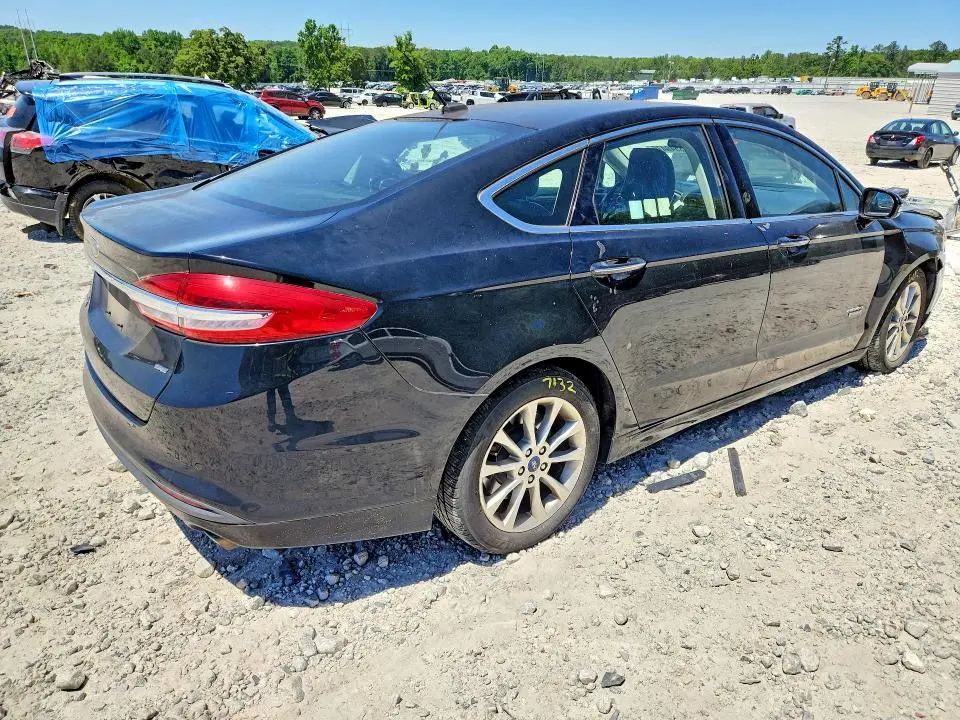 2017 FORD FUSION SE PHEV  