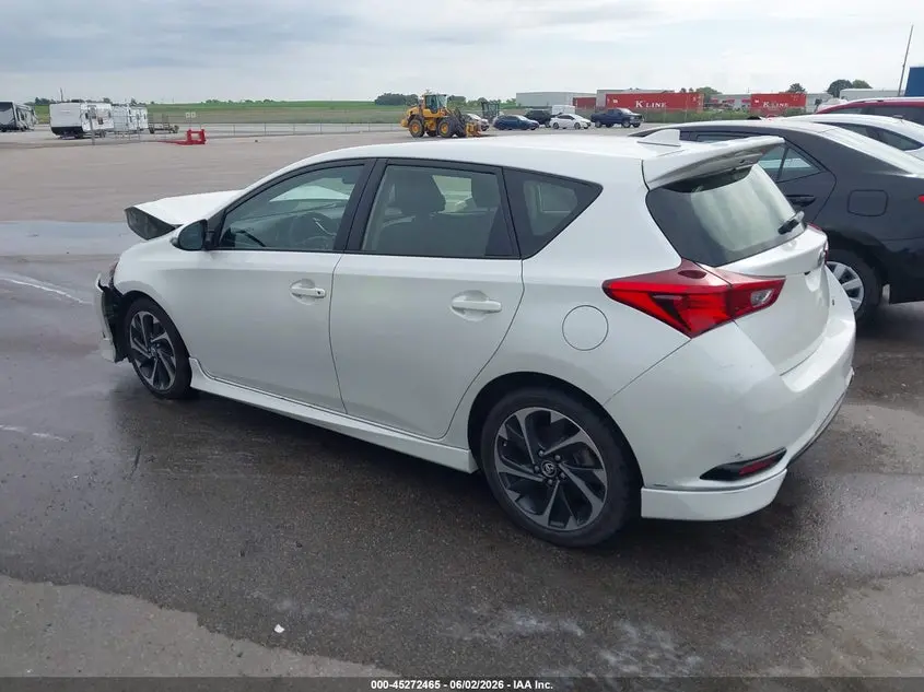 2018 TOYOTA COROLLA IM  