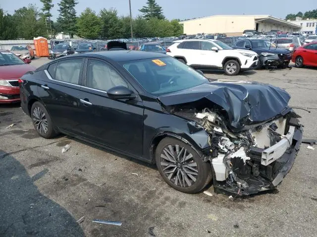 2023 NISSAN ALTIMA SV  