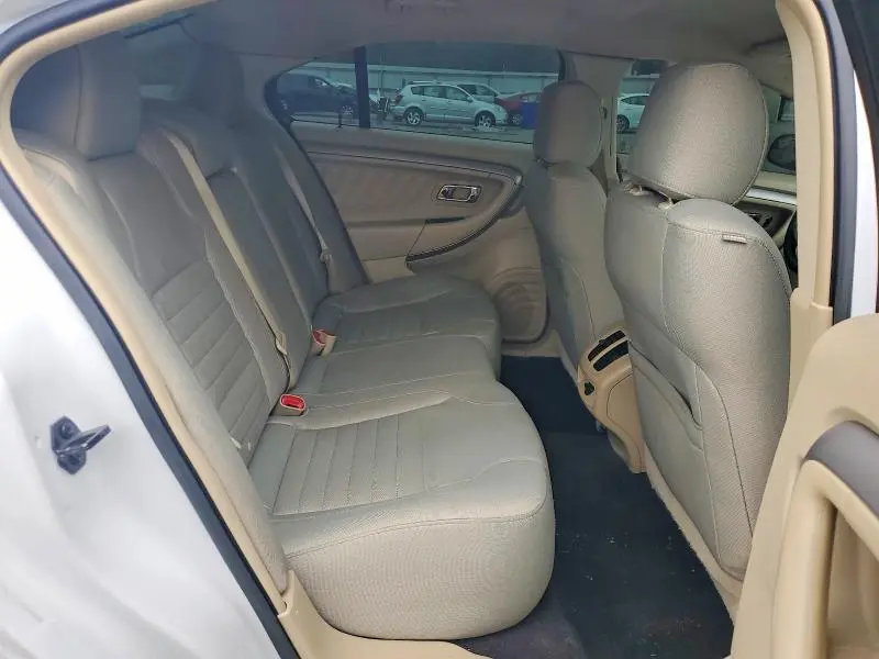 2017 FORD TAURUS SE  