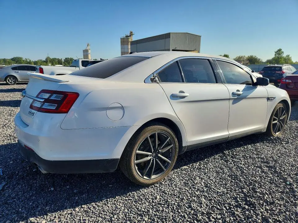 2016 FORD TAURUS SHO  