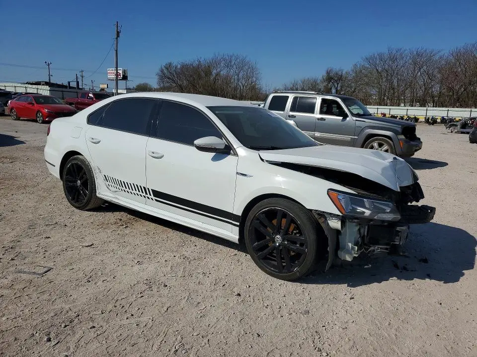 2018 VOLKSWAGEN PASSAT S  