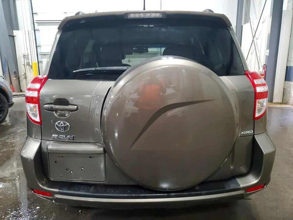 2012 TOYOTA RAV4 LIMITED  
