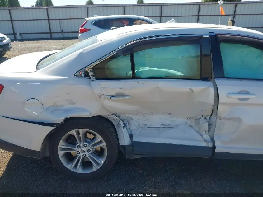 2016 FORD TAURUS SEL