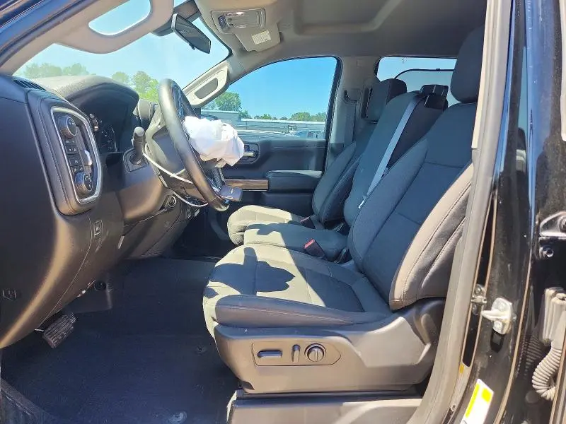 2021 CHEVROLET SILVERADO K1500 LT  