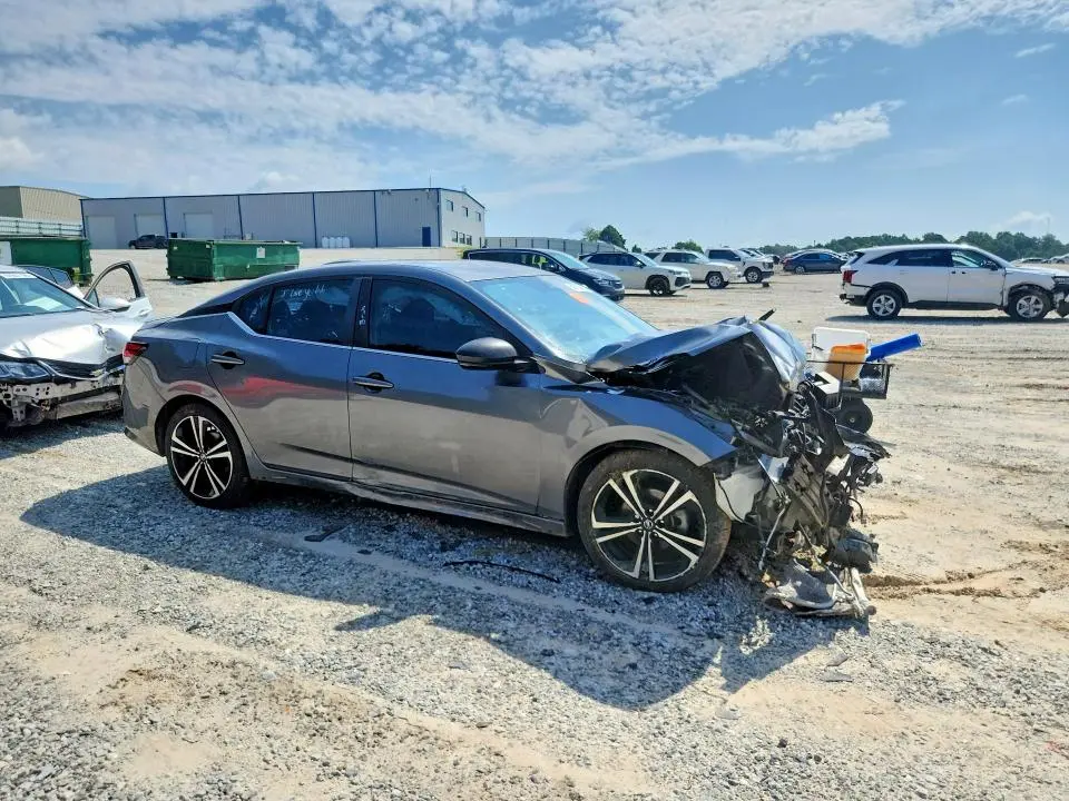 2022 NISSAN SENTRA SR  