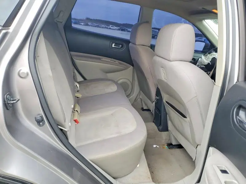 2010 NISSAN ROGUE S  