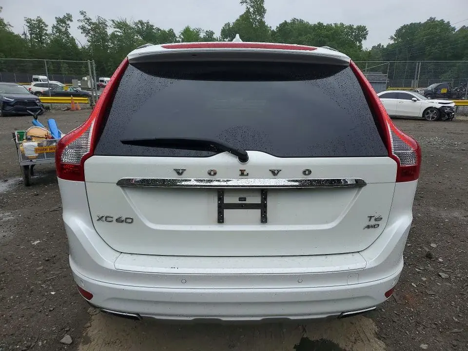 2017 VOLVO XC60 T6 INSCRIPTION  
