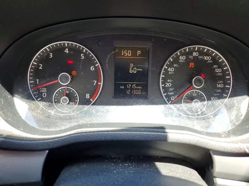 2013 VOLKSWAGEN PASSAT S  
