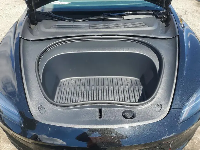 2026 TESLA MODEL 3   