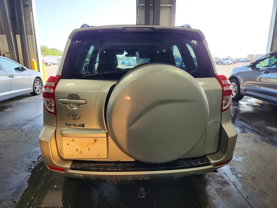 2012 TOYOTA RAV4 BASE  