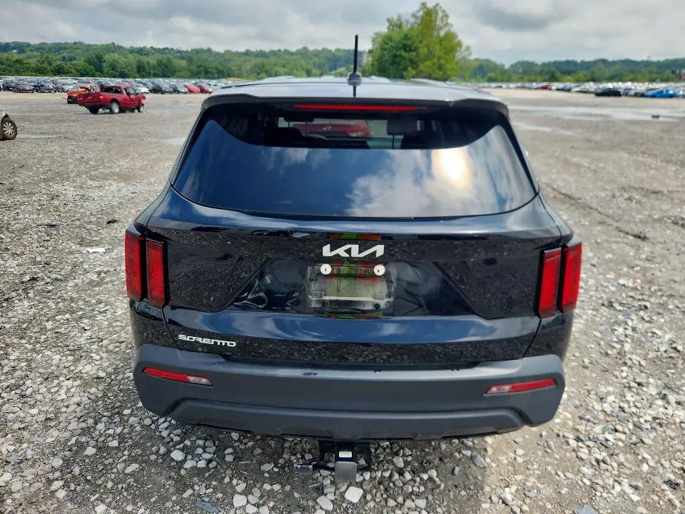 2023 KIA SORENTO LX  